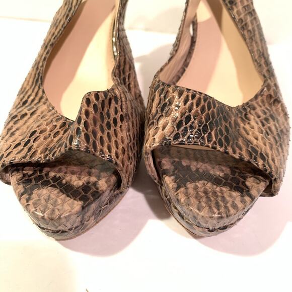 Elie Tahari Womens Brown Snakeskin Peep Toe Shoes Heels Size US 9.5 - Picture 3 of 11